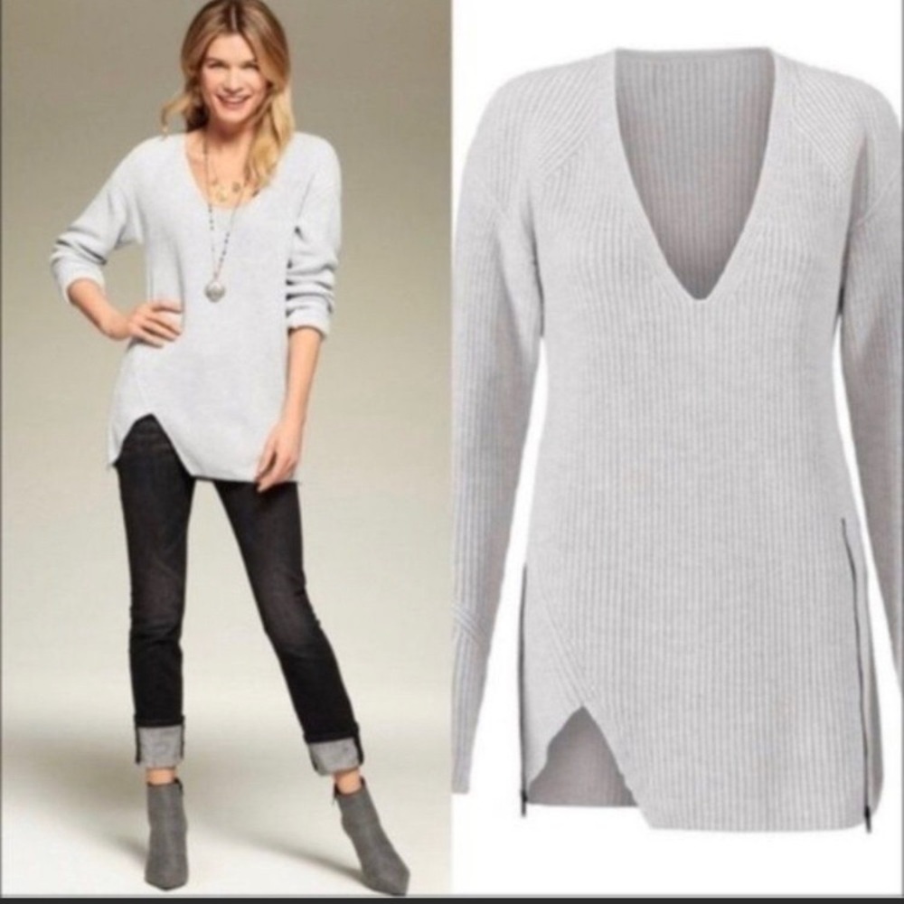 CAbi Deep-V Pullover Sweater, Medium, Like New Condition